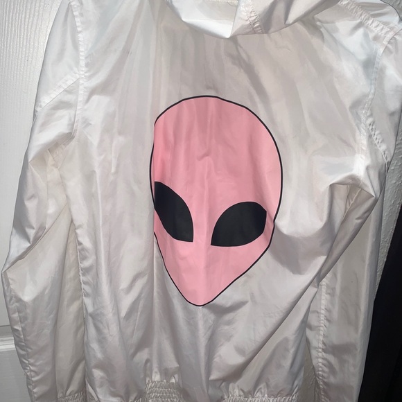 Wind jacket! 🤩 - Picture 2 of 2